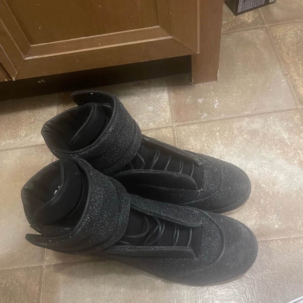 Brand new Margiela come with box and dust bag just tried it on size 42 EU 9 US - Picture 8 of 11